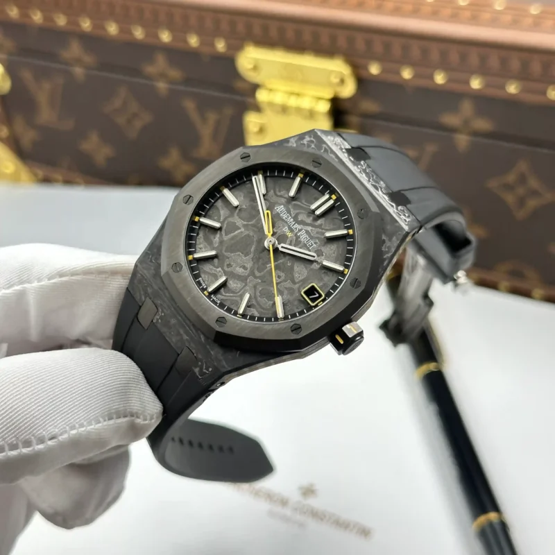 Super Clone Audemars Piguet Royal Oak 41mm Steel Bracelet Carbon — side profile