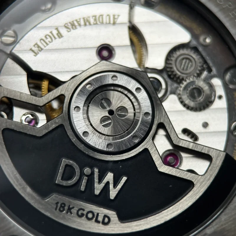 Super Clone Audemars Piguet Royal Oak 41mm Steel Bracelet Carbon — movement / caseback view