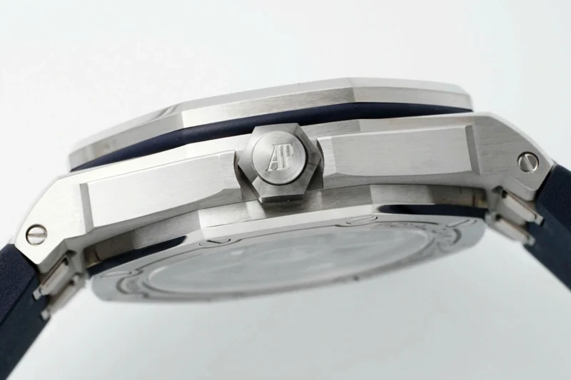 Super Clone Audemars Piguet Royal Oak Offshore Diver 15720ST 42mm Blue Dial — movement / caseback view