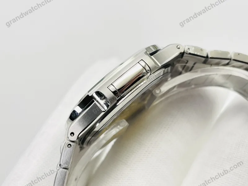 Super Clone Patek Philippe Nautilus 7118/1A-011 35.2mm Gray Dial Steel