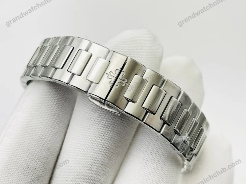Super Clone Patek Philippe Nautilus 7118/1A-011 35.2mm Gray Dial Steel