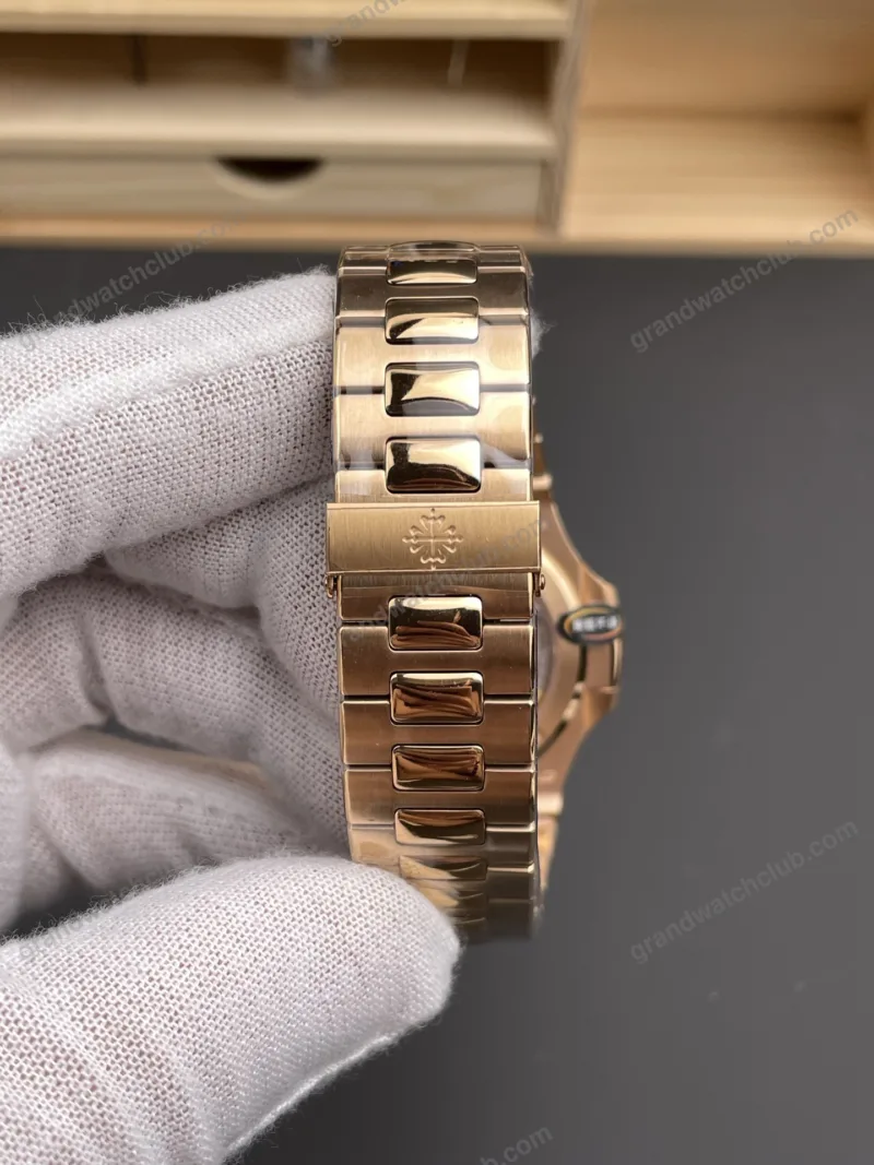 Super Clone Patek Philippe Nautilus 5711/1R-001 40mm Gray Dial Rose Gold V3 Update