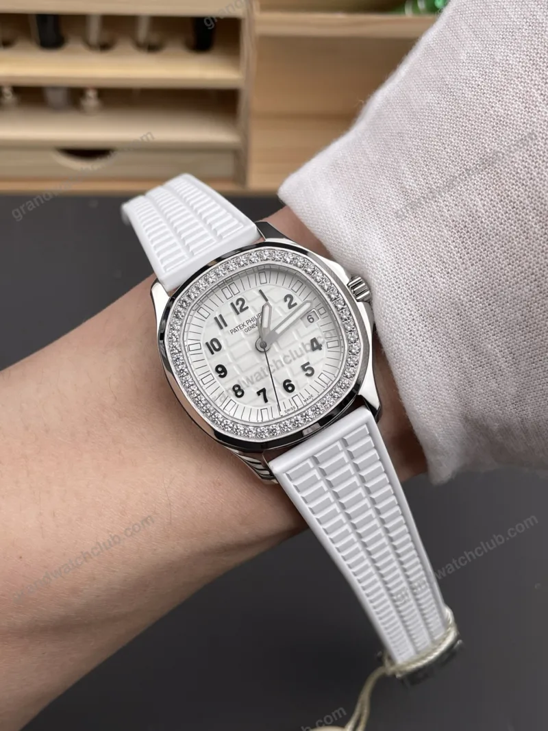 Super Clone Patek Philippe Aquanaut 5067A-025 35.6mm White Dial Diamond Bezel Moissanite Steel CustomizeVersion