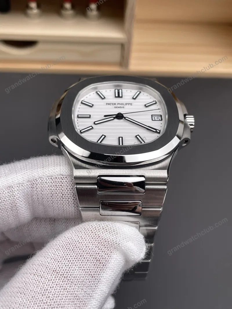 Super Clone Patek Philippe Nautilus 5711A White 40mm