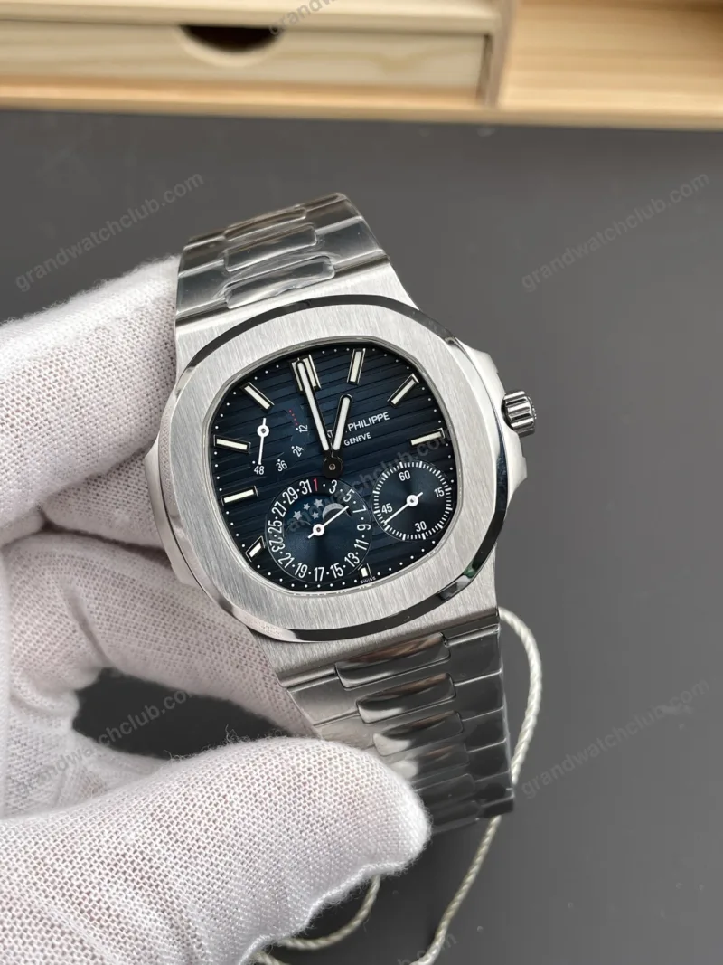 Super Clone Patek Philippe Nautilus 5712/1A-001 Blue Steels