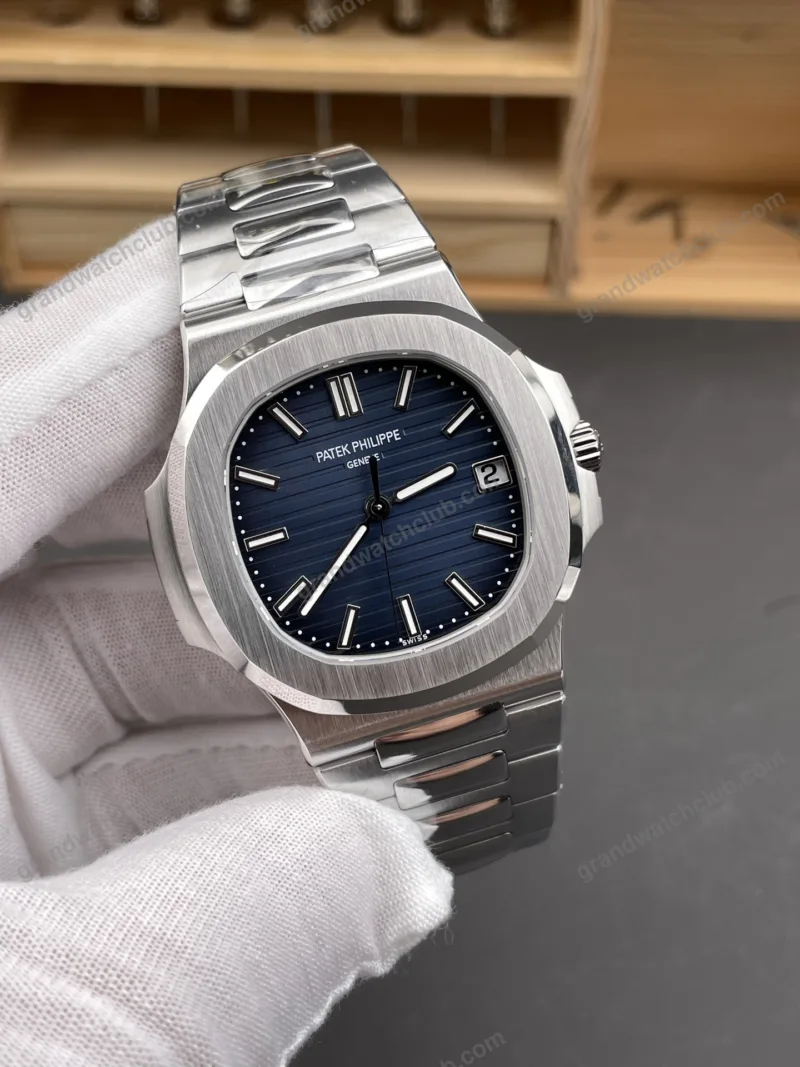 Super Clone Patek Philippe Nautilus 5811/1G-001 40mm “MODIFY” Modri klic Steel – švicarski SuperClone