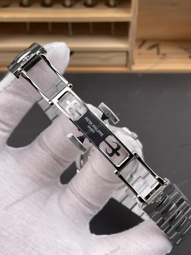 Super Clone Patek Philippe Nautilus 5811/1G-001 40mm “MODIFY” Modri klic Steel – švicarski SuperClone