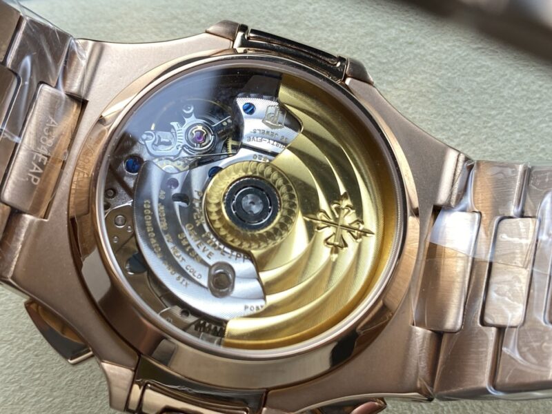 Super Clone Patek Philippe Nautilus Chronograph 5980/1R-001 40mm Black-Gray Dial Rose Gold — side profile