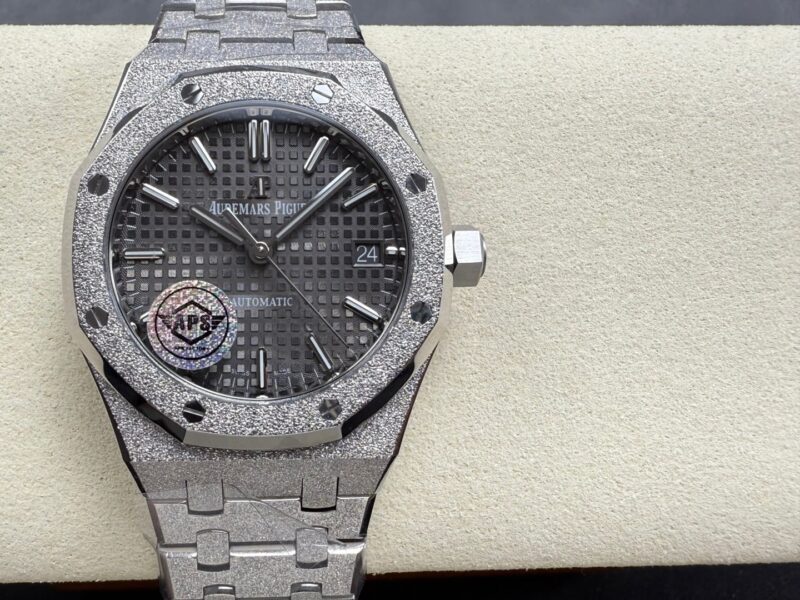 Super Clone Audemars Piguet Royal Oak Frosted-Gold 15454BC 37mm Gray Dial — dial close-up