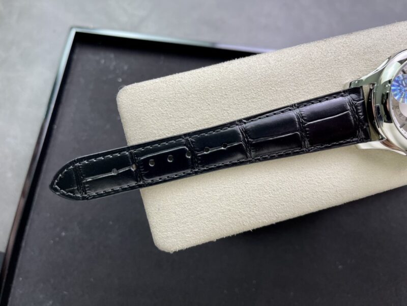 Super Clone Patek Philippe Complications 5205G-001 40mm White Dial Steel — clasp and links
