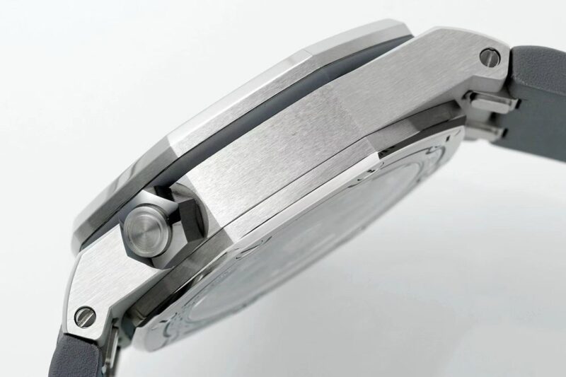 Super Clone Audemars Piguet Royal Oak Offshore Diver 15720ST 42mm Stainless Steel Grey Dial — view 10