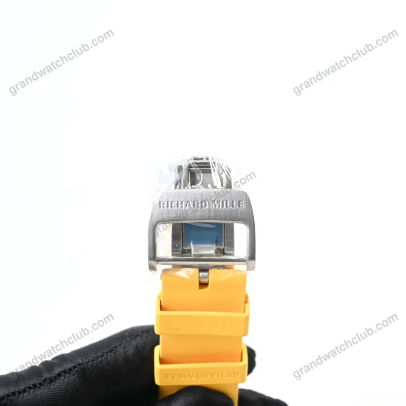 Swiss Super Clone Richard Mille RM 11-03 Titanium Strap de groc 44mm