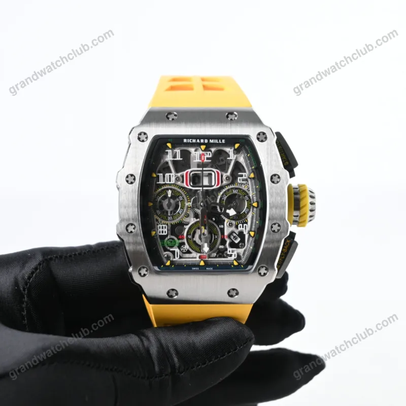 Swiss Super Clone Richard Mille RM 11-03 Titanium Strap de groc 44mm