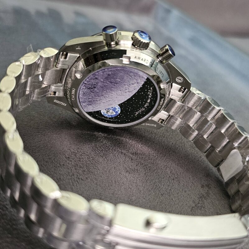 Omega Speedmaster Silver Snoopy Award 2023 Super Clone