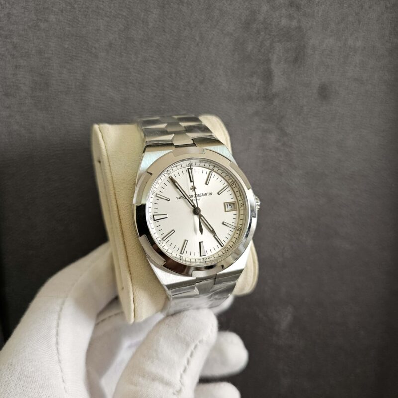 Vacheron Constantin Overseas 4500V/110A-B126 Super Clone